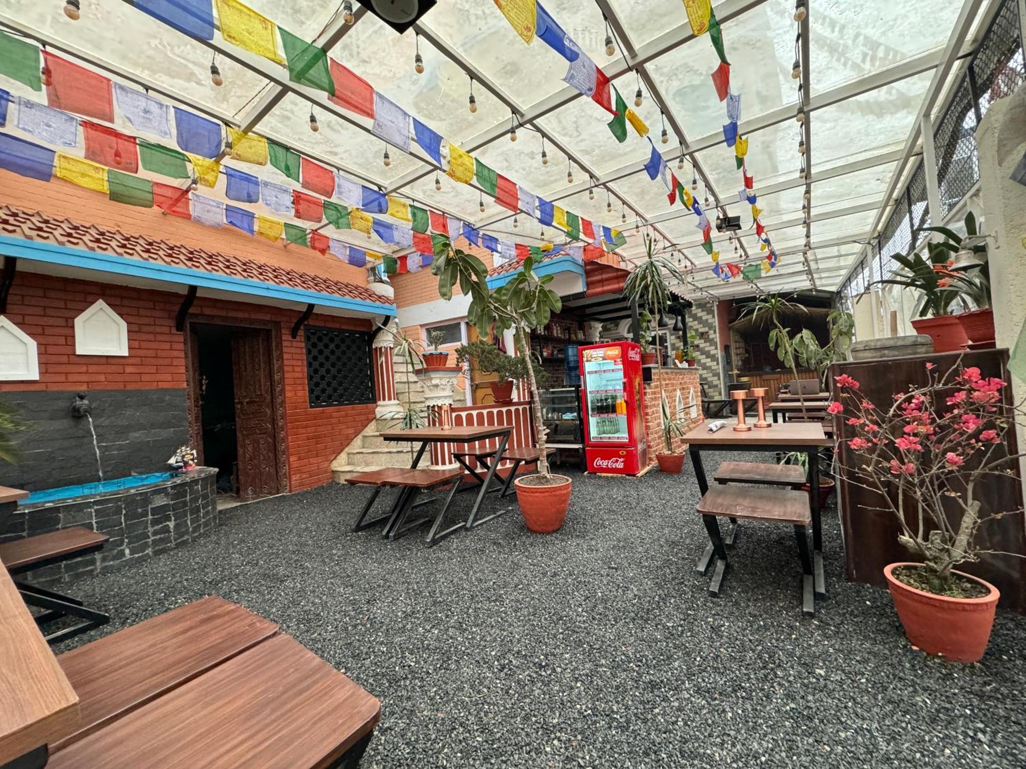 Hello Ktm Hostel Kathmandu Exterior photo